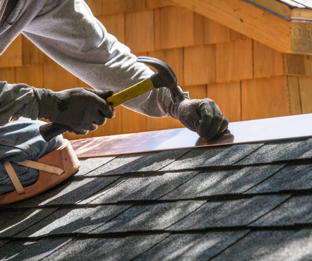 Best Flat Roof Repair Services  in Lewistown, IL